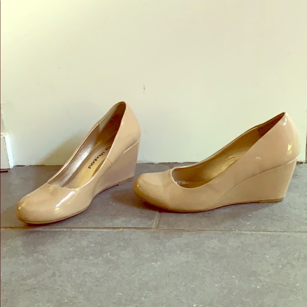 Dirty Laundry BEIGE Wedge
